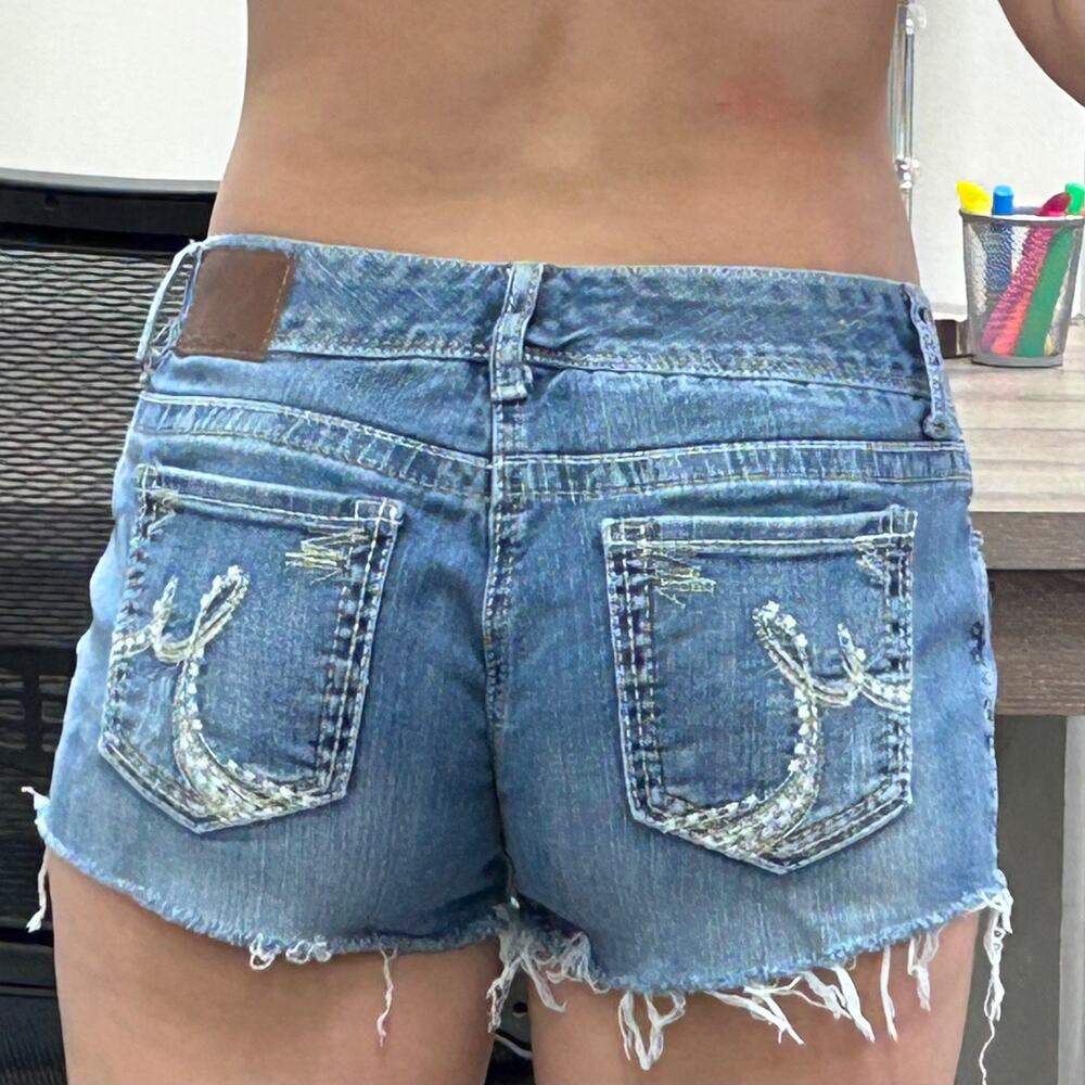 Maurices Low-Rise y2k Jean Shorts Blue 5/6 Reg EUC